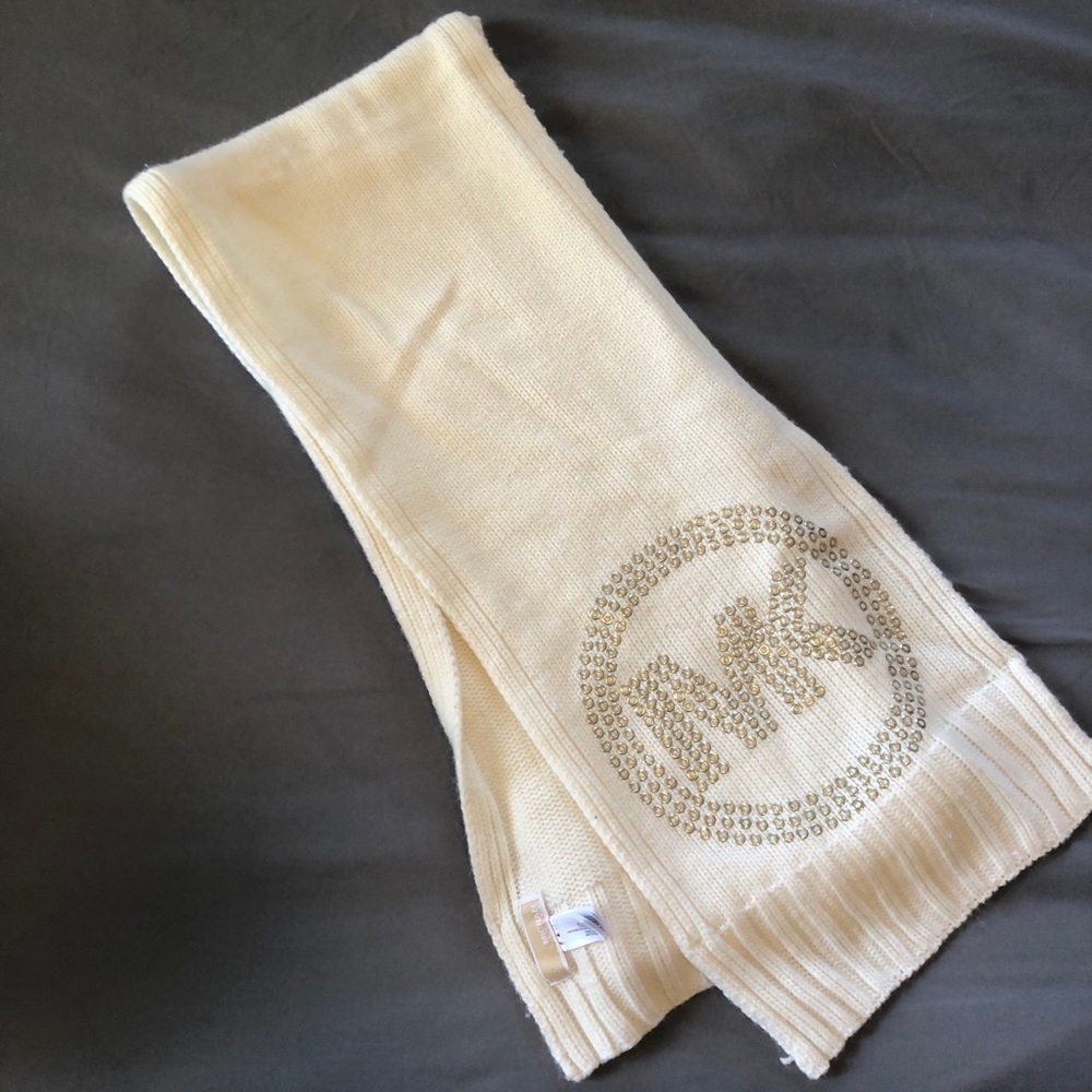 MICHAEL Michael Kors Cream Scarf